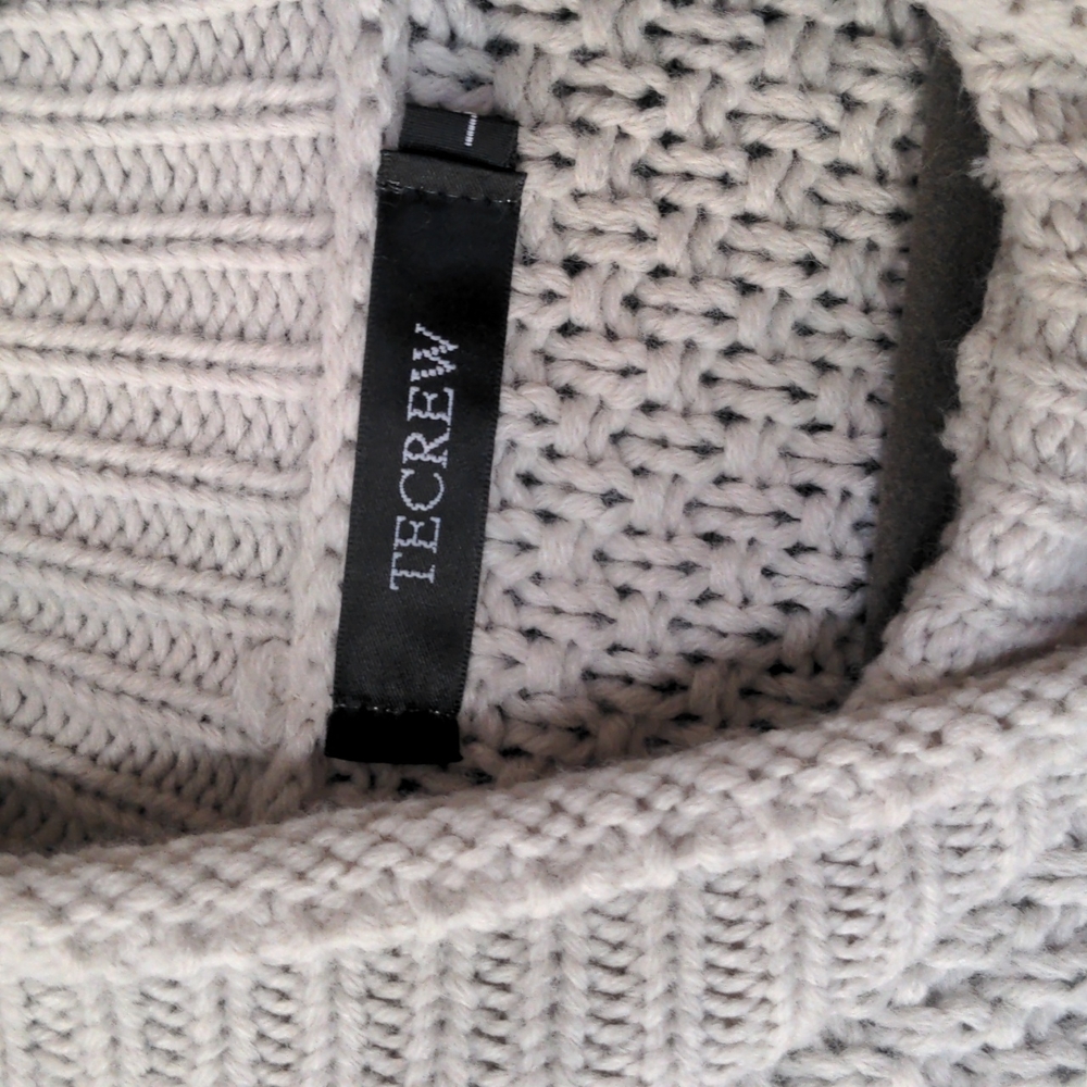 TeCrew Sweater - Picture 5 of 6